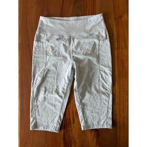 Baleaf Women's Gray Capri Leggings Size L